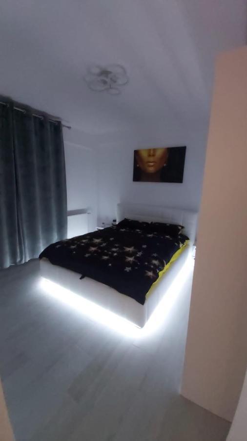 Astoria Apartament'S Năvodari Extérieur photo